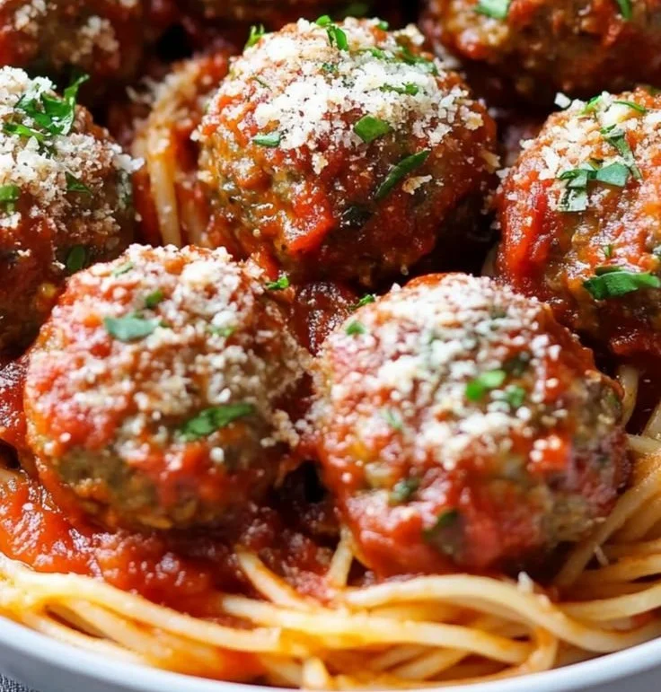 Delicious Classic Italian Meatballs served in a rich tomato sauce