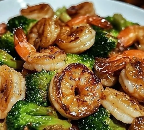 High-protein honey garlic shrimp dish with a glaze over fresh shrimp